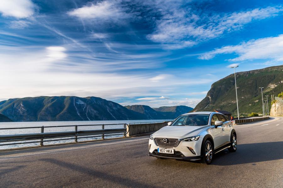  Mazda CX-3 GT Sport 2017 года  (UK) (фото 3 из 23)